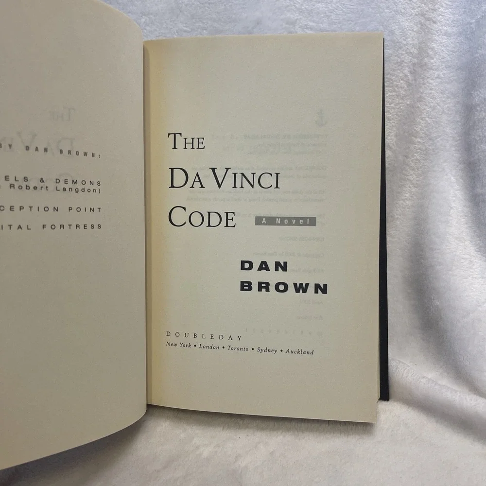 THE‎ DA VINCI CODE Dan Brown First Edition, 1st Print, 2003